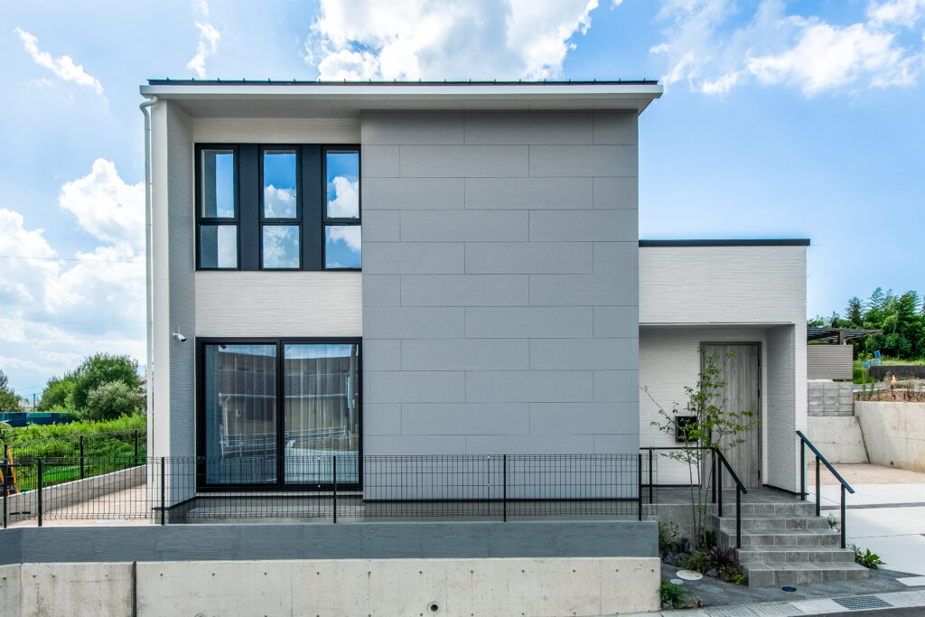 東広島市西条町寺家モデルハウスNo.8外観正面